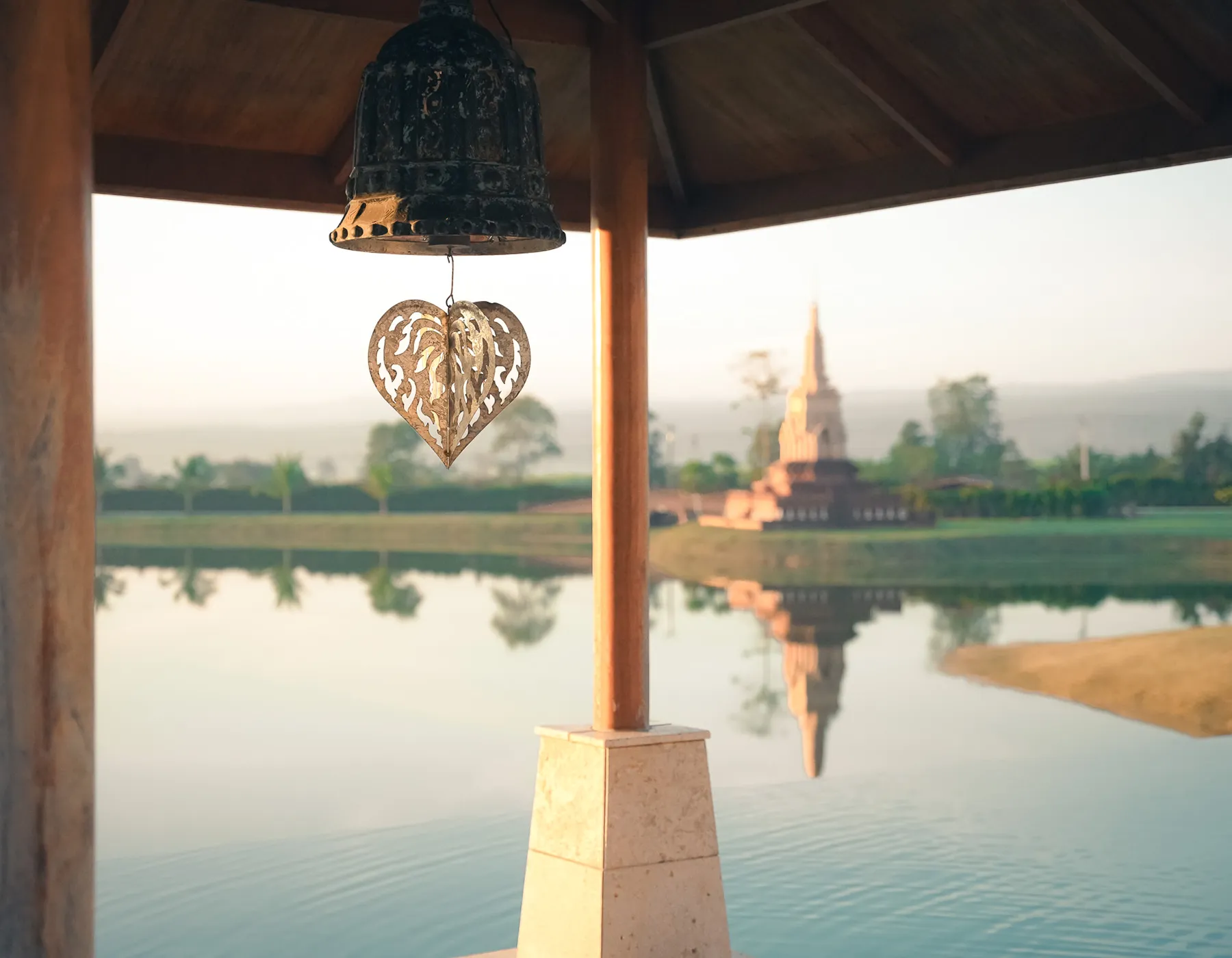 Issa Compass — life in Thailand